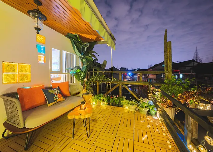 Shanghai River View Villa
