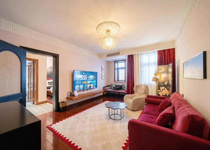 Private Garden Family Villa Near Shanghai Disneyland